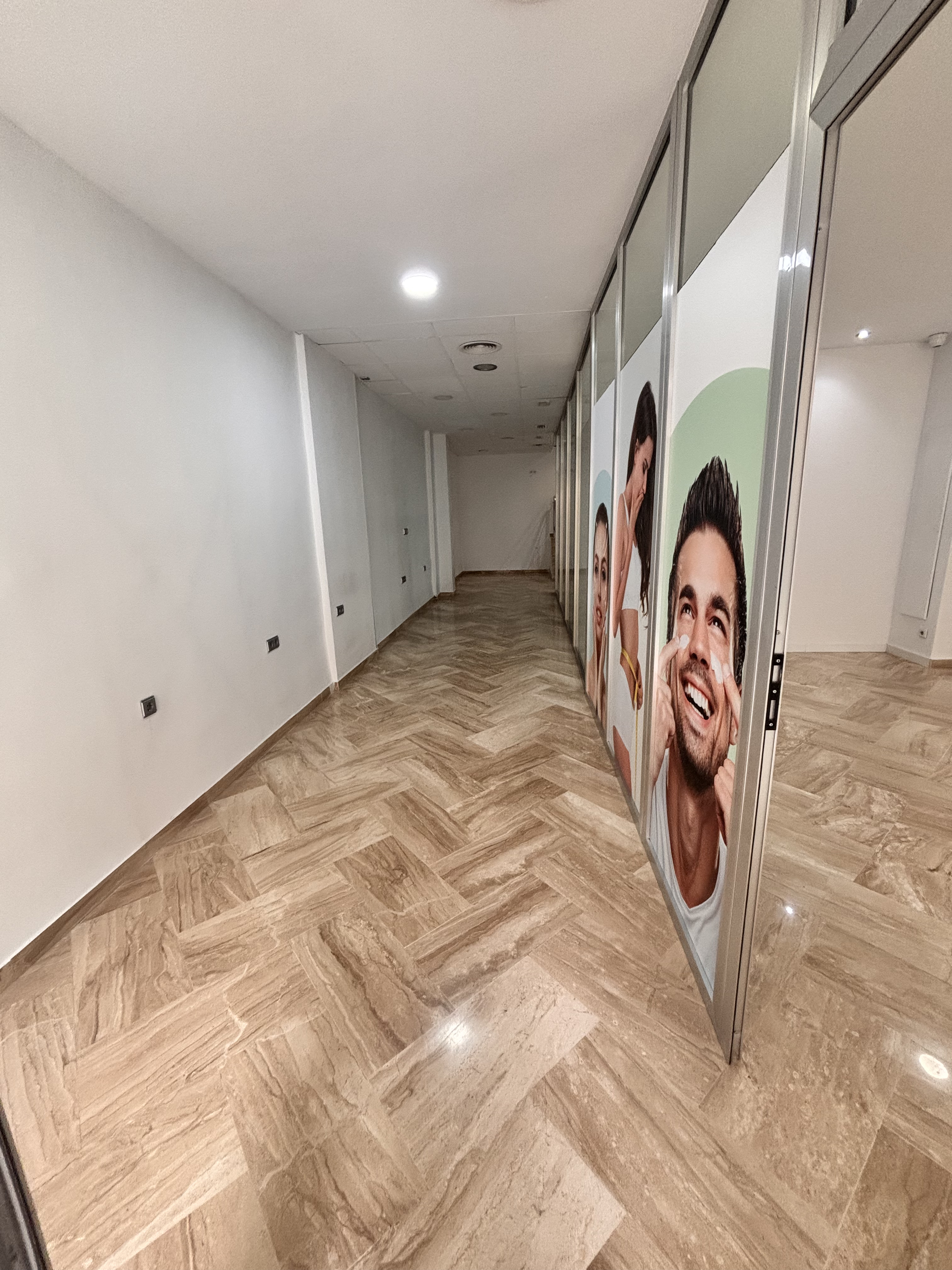 LOCAL-C/Ruperto Chapi, 21